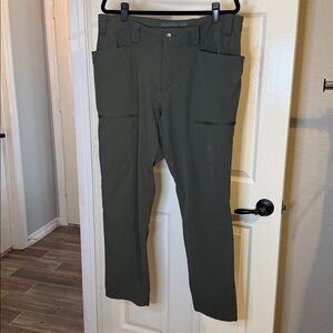 Duluth Trading Co Green Flexpedition Slim Fit Cargo Pants for Men 38 x 32